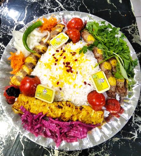 عکس تهیه غذای امام رضا 