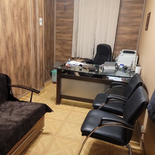 عکس دکتر پیروز زمانپور