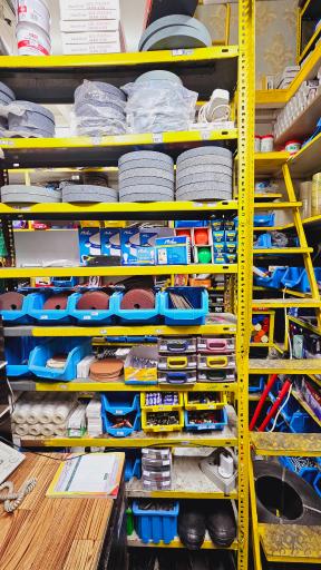 عکس فروشگاه ابزار قائم شعبه ۱