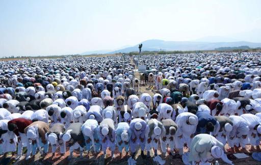 عکس عیدگاه اهل‌ سنت آزادشهر 