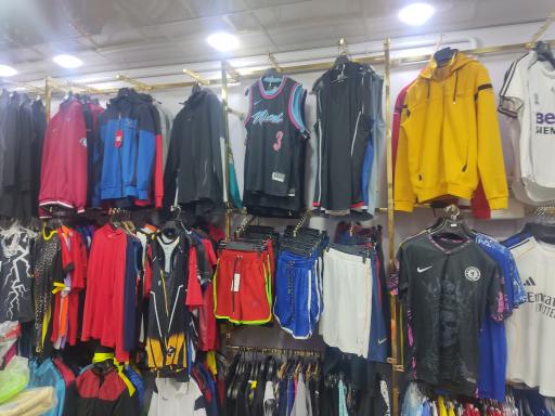 عکس کالا ورزشی سورنا 