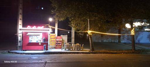 عکس کافه رهگذر