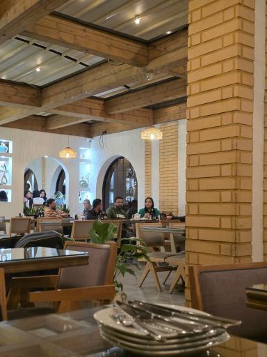 عکس کافه رستوران پینار