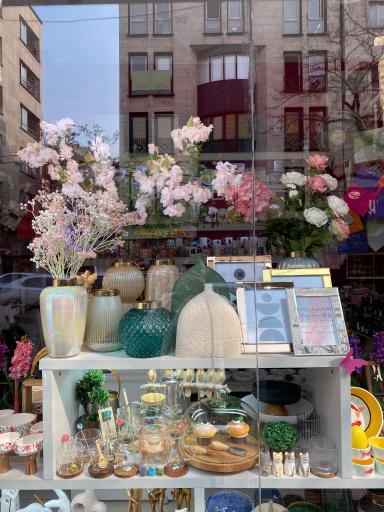 عکس خانه و آشپزخانه پروانه