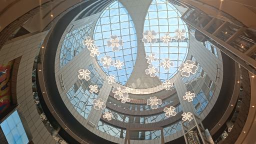 عکس مرکز خرید سانا