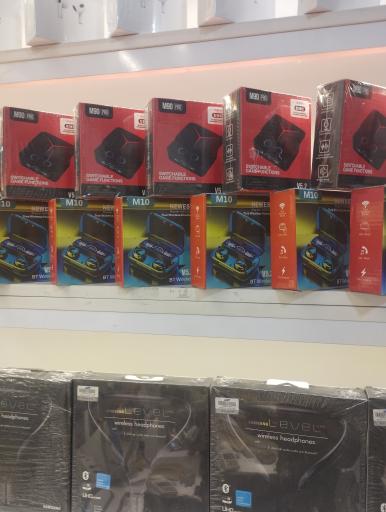 عکس موبایل موبوداتیس و تعمیرات بردالکترونیکی