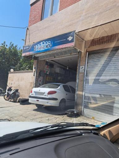 عکس اتو سرویس احمد توحیدلو - بهروز