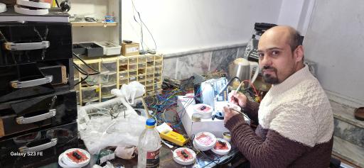 عکس خدمات الکترونیک ناجی