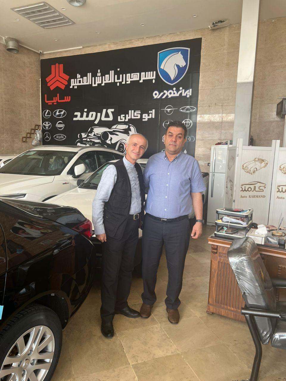 عکس اتوگالری کارمند پورخدایار