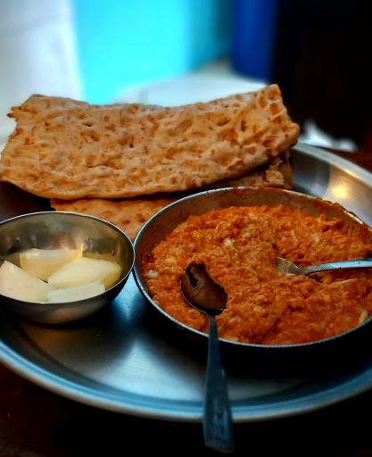 عکس کافه صبحانه فانوس