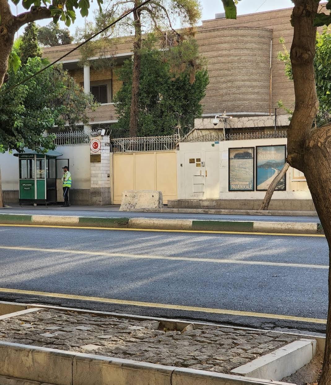 عکس باغ سفارت ترکیه