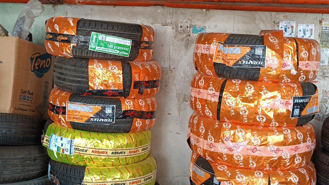 عکس لاستیک فروشی و پنچرگیری مجید ابراهیمی 