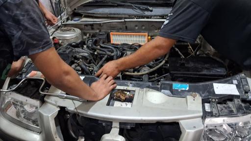 عکس تعمیرگاه پرشیا