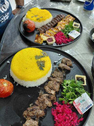عکس رستوران باغچه سرا
