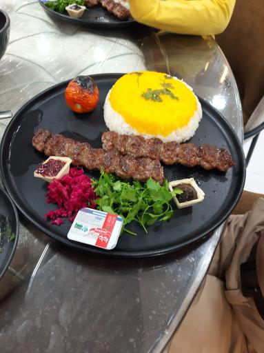 عکس رستوران باغچه سرا