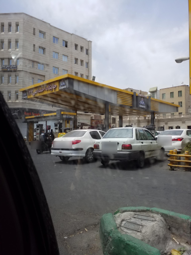 عکس پمپ بنزین اختصاصی 123