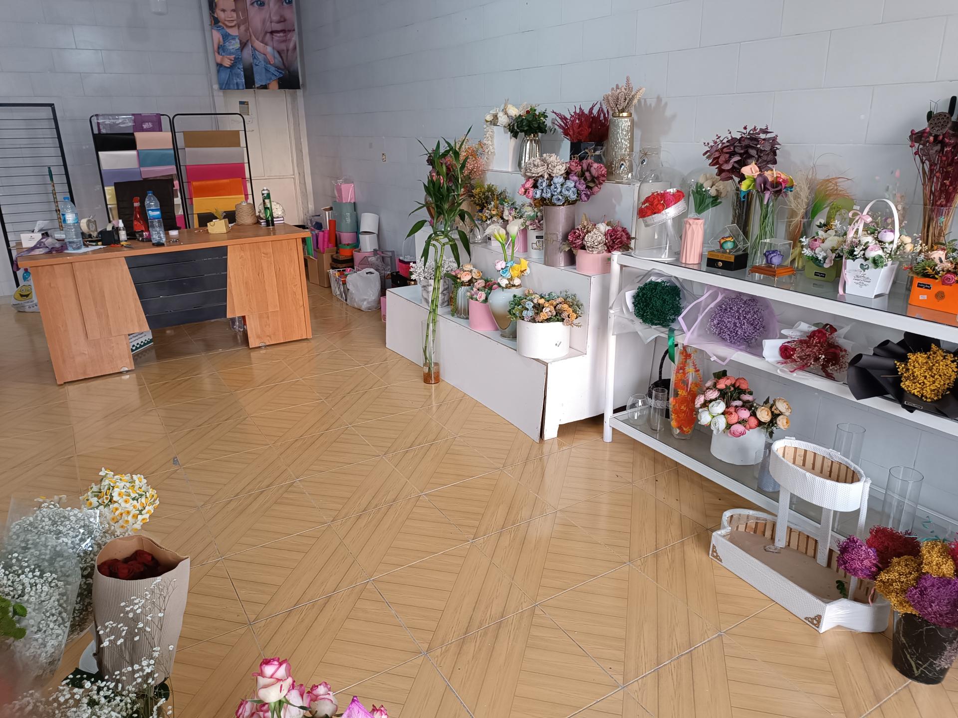 عکس گل فروشی گلریز