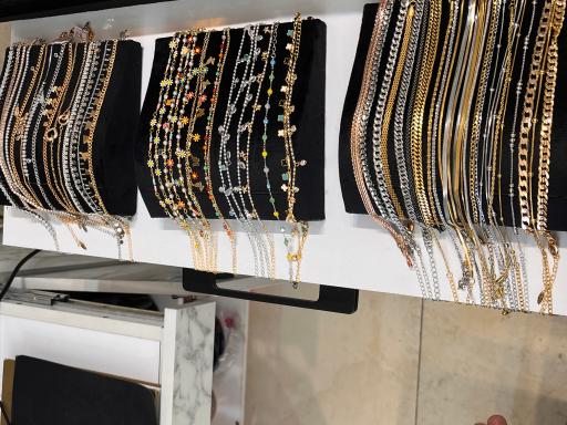 گالری بدلیجات و اکسسوری زیلار