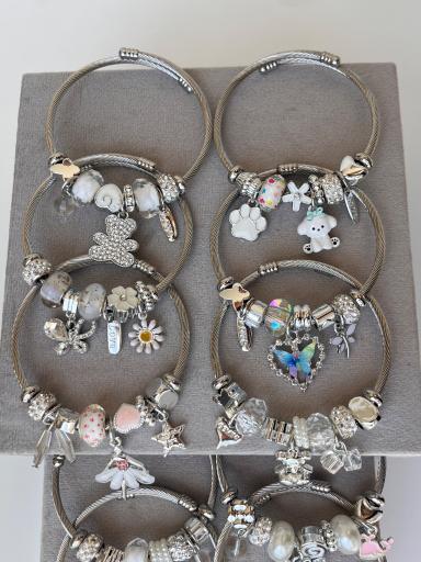 عکس گالری بدلیجات و اکسسوری زیلار