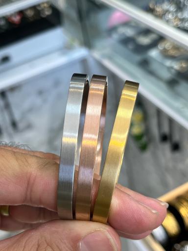 عکس گالری بدلیجات و اکسسوری زیلار