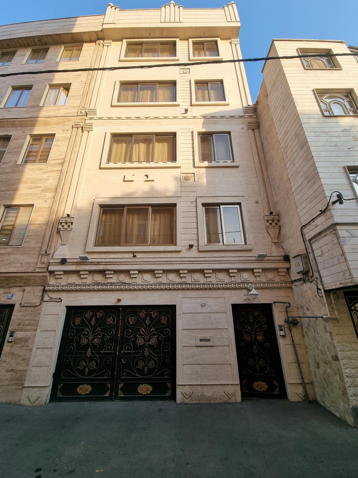 عکس ساختمان عرفان