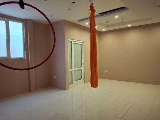 عکس باشگاه تخصصی یوگا مهر و ماه