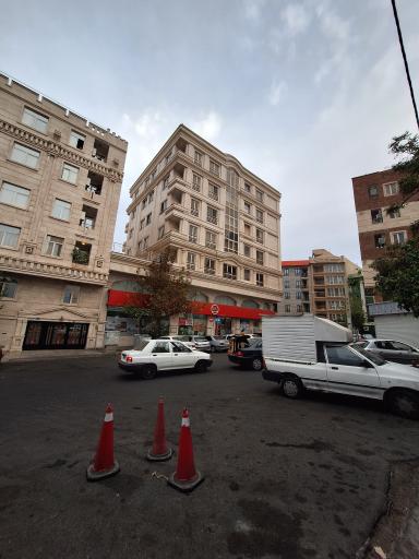 عکس فروشگاه افق کوروش