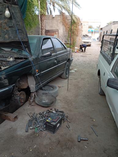 عکس تعمیرگاه و مکانیکی مرادی