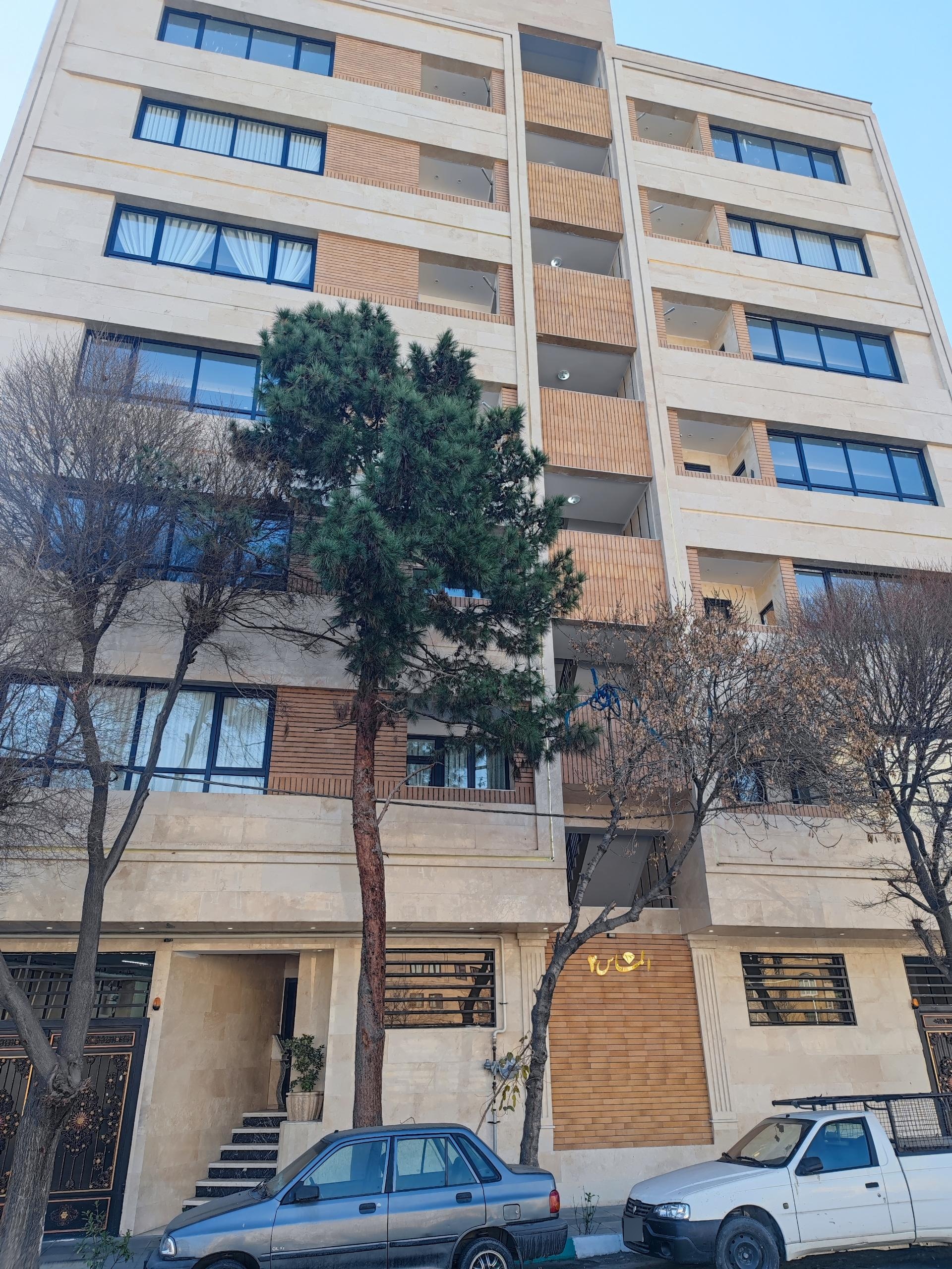 عکس ساختمان الماس ۲