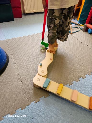 عکس کلینیک کاردرمانی و گفتاردرمانی ژرفا