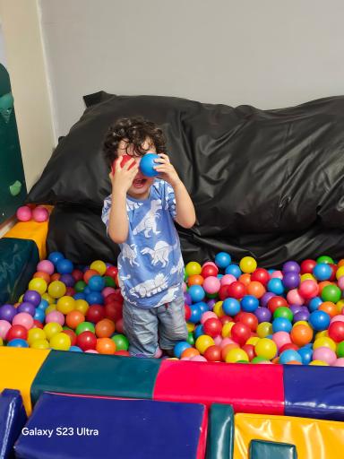 عکس کلینیک کاردرمانی و گفتاردرمانی ژرفا