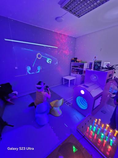 عکس کلینیک کاردرمانی و گفتاردرمانی ژرفا