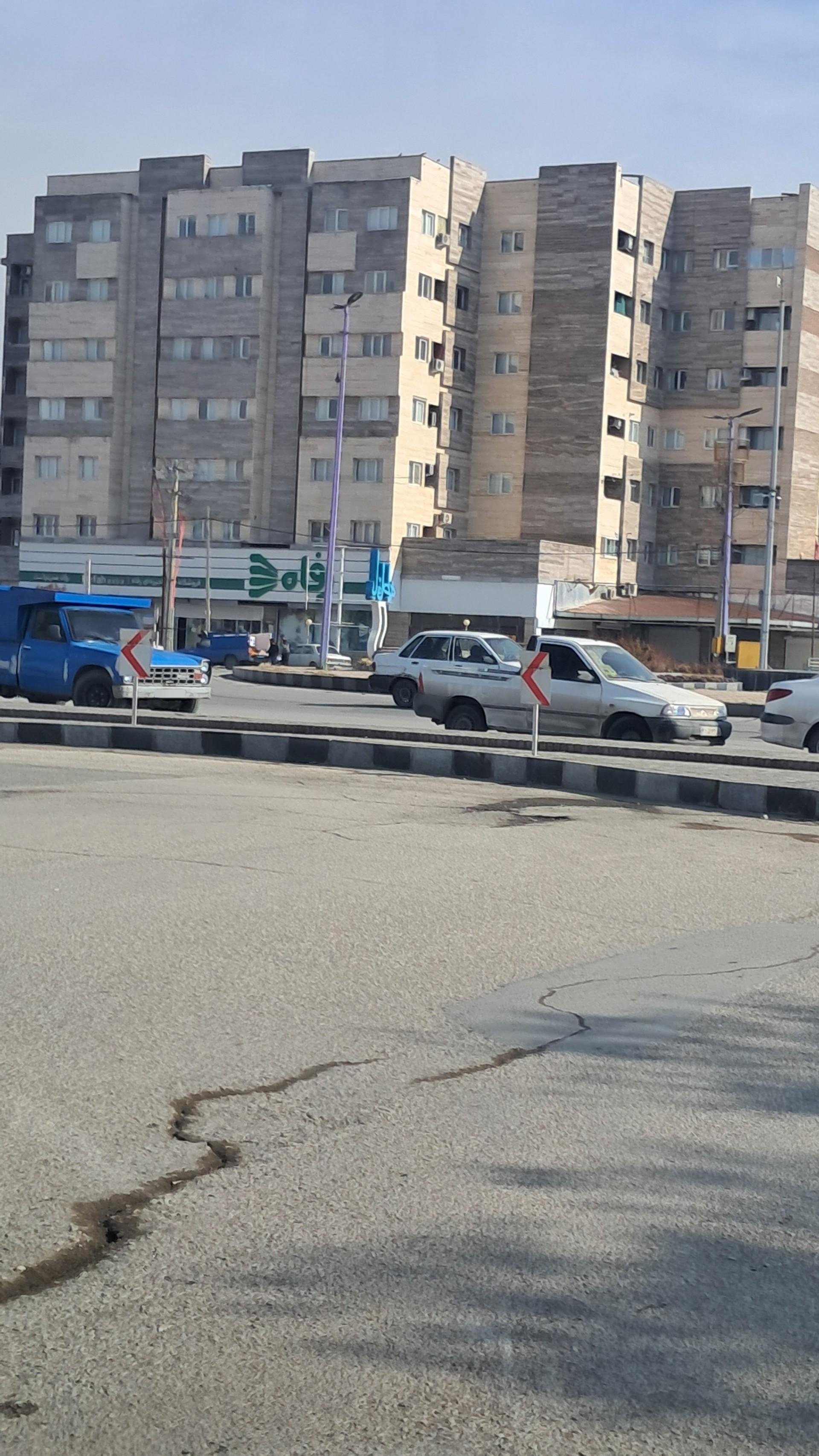 عکس فروشگاه رفاه(بهار)