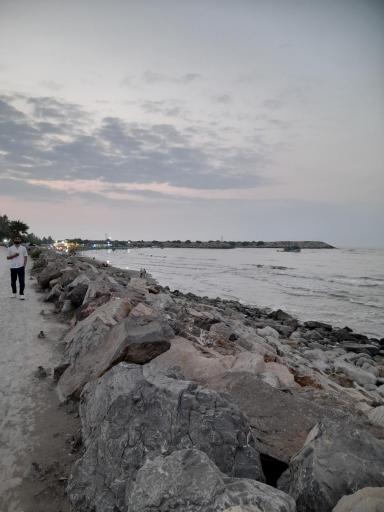 عکس ساحل سنگی