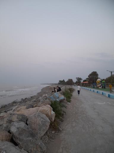 عکس ساحل سنگی