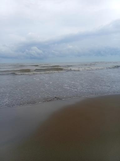 عکس ساحل سنگی