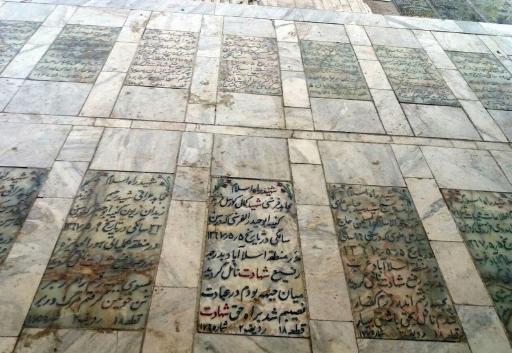 عکس مزار کمال کورسل، تنها شهید اروپایی