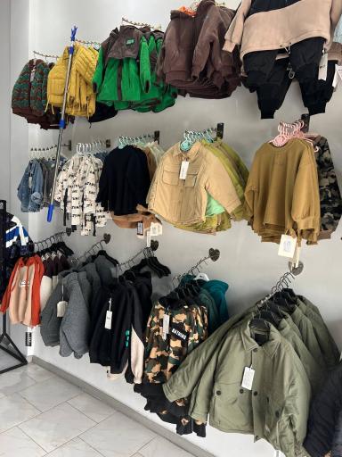 عکس فروشگاه لباس بچگانه(کودک دریا)