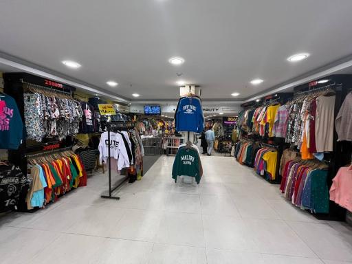 عکس فروشگاه زنانه بیوتی 