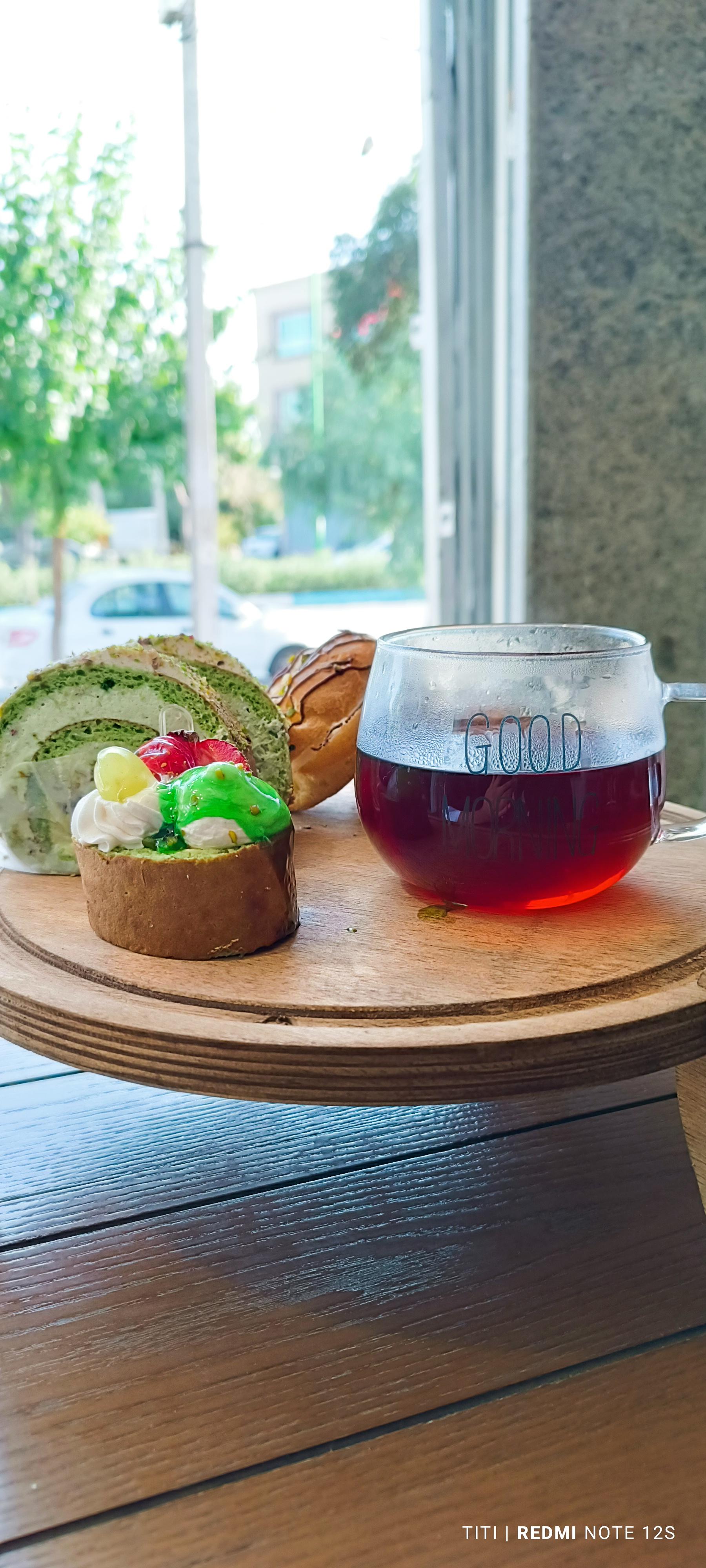 عکس شیرینی سرای   آوا