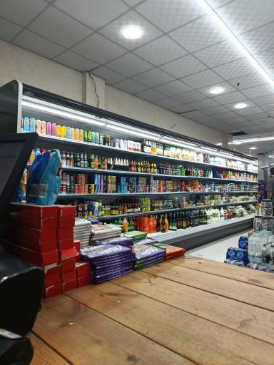 عکس هایپر مارکت هاشم زاده