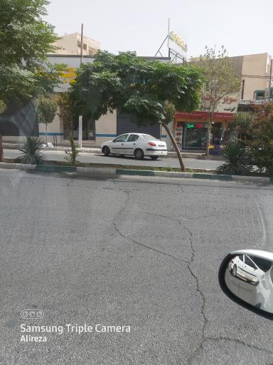 عکس بانک تجارت