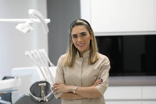 مطب دکتر مانوشا امیری