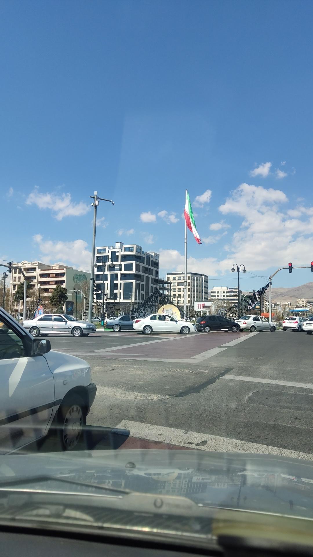 عکس میدان جمهوری اسلامی