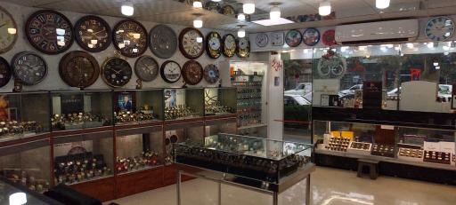 عکس گالری ساعت خوشبختی