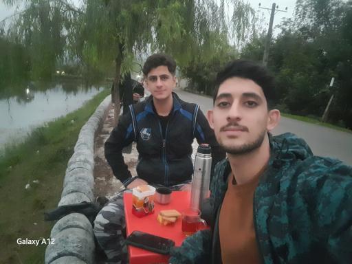 عکس آبگیر کوچکام