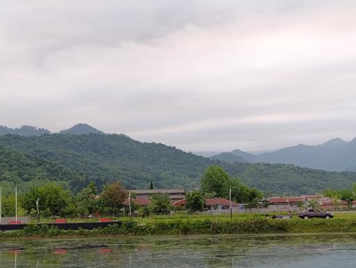 عکس آبگیر کوچکام