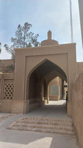 عکس منار نوش آباد