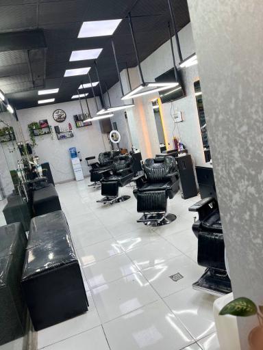 عکس آرایشگاه مردانه آرکاداش 