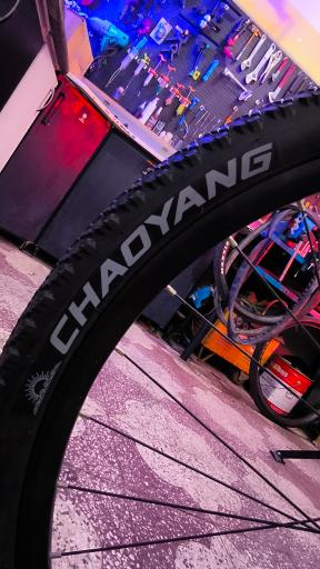 عکس آکادمی فروشگاه دوچرخه زاگرس بایک